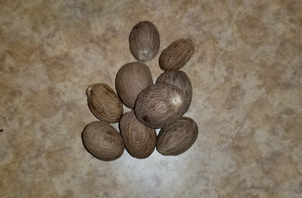 Whole Nutmeg 1 Oz.