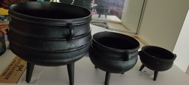Cast Iron Cauldrons/Pots